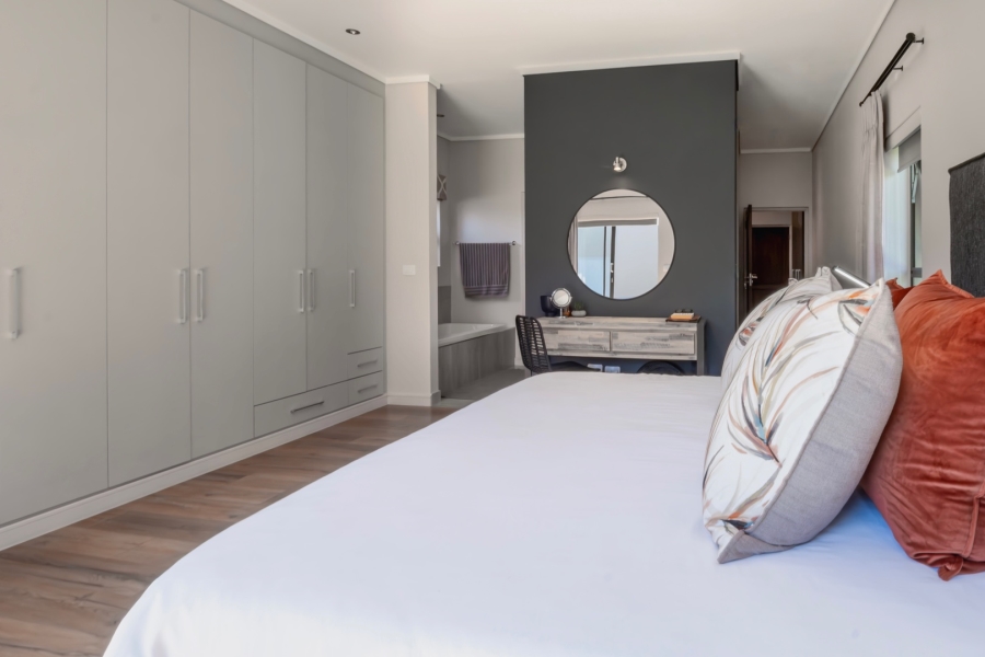 4 Bedroom Property for Sale in Earls Court Lifestyle Estate Western Cape